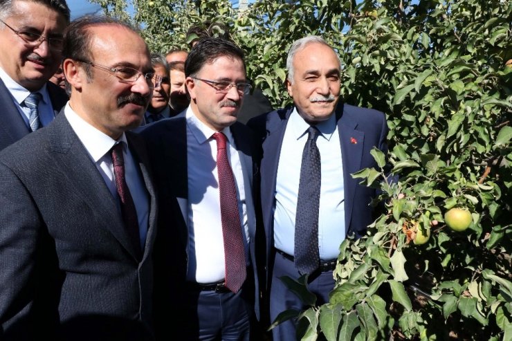 Bakan Fakıbaba: "Zengin Toprakların Zengin Çocukları Olacağız"