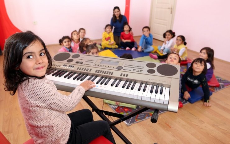 Büyükşehirin Kreşi Fark Oluşturuyor