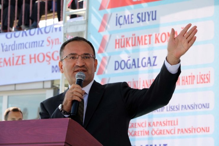 Bozdağ: "Suriye’nin Kuzeyinde Terör Koridoruna İzin Vermeyiz"