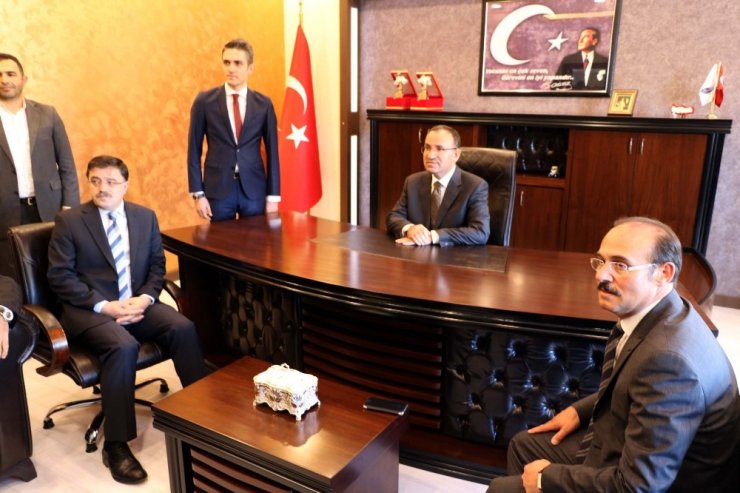 Bozdağ: "Chp Müftüye Nikah Yetkisi Verildiği İçin İtiraz Ediyor"