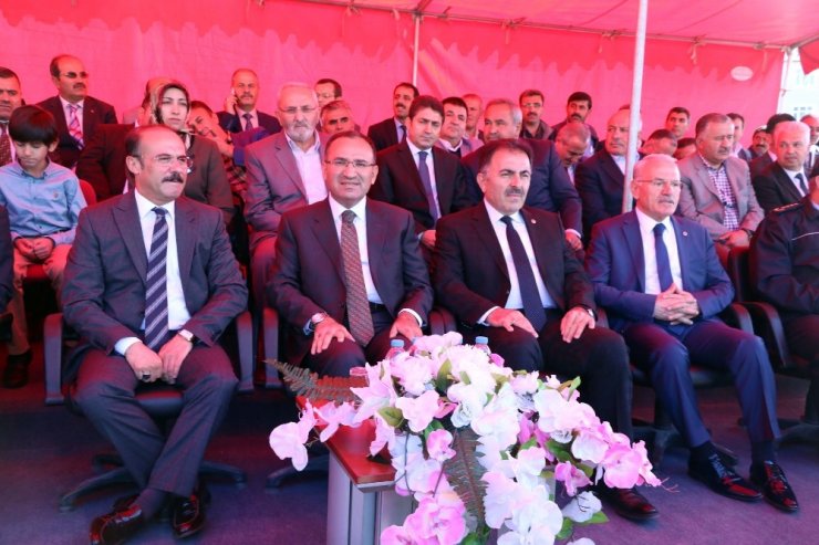 Bozdağ: "Chp Müftüye Nikah Yetkisi Verildiği İçin İtiraz Ediyor"