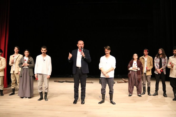 Nazım Hikmet Kuvayi Milliye Tam Not Aldı