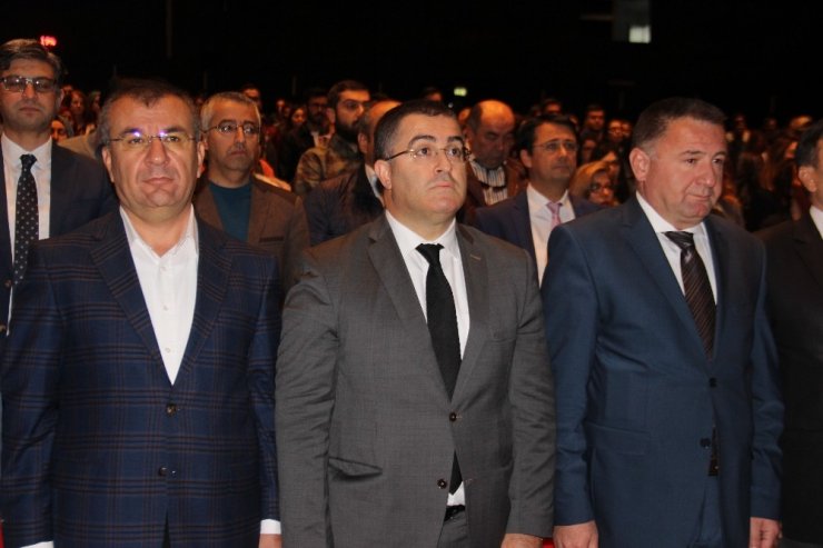 Ceza Hukukçusu Prof. Dr. Ersan Şen: “Sosyal Medya Bana Çok Tehlikeli Geliyor”