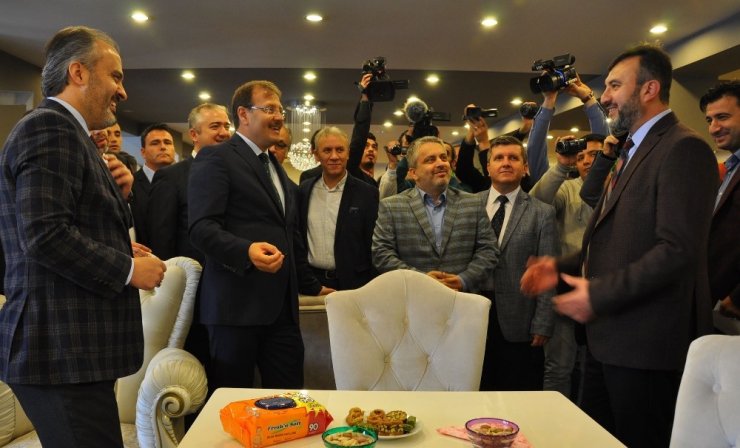 İnegöl’de Mobilya İndirim Festivali