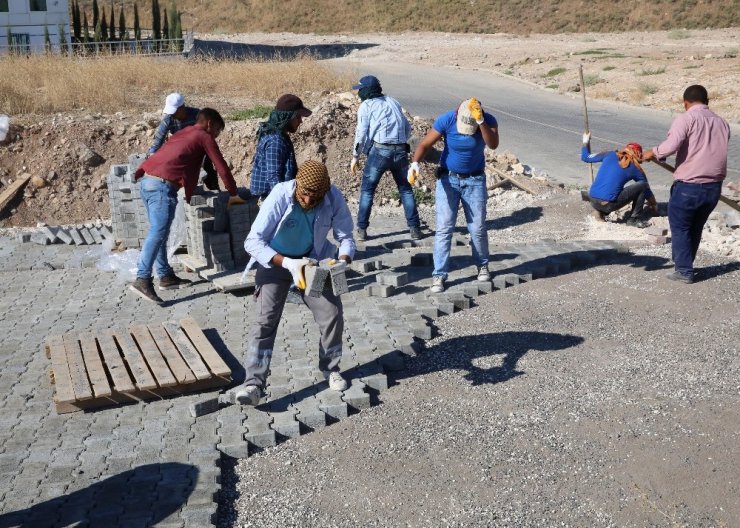 Haliliye Karşıyaka Mahallesine Parke