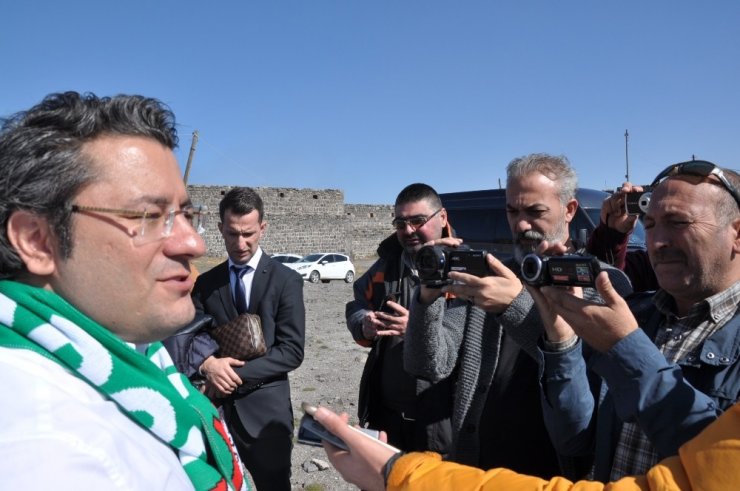 Mektebim Okulları Sahibi Ümit Kalko, Kars’ta