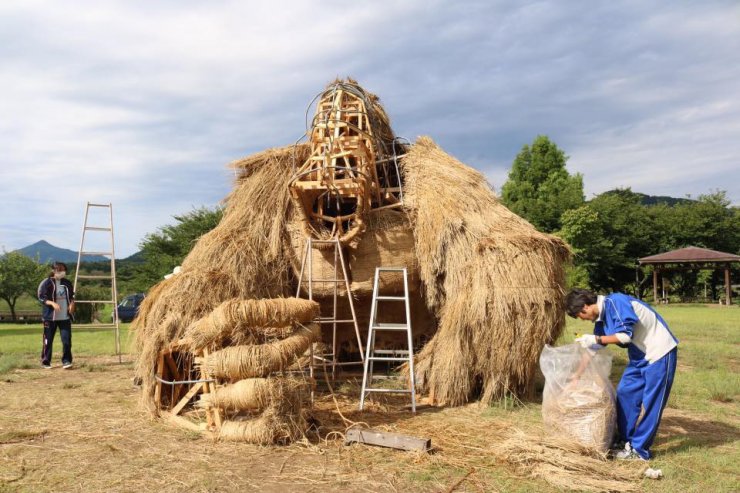 Samandan Dev Heykellerin Yapıldığı ’Wara Sanatı Festivali’