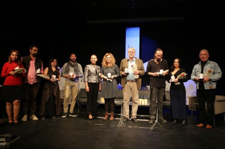 Nilüfer’de Şiir Dünyasına Yolculuk Sürüyor