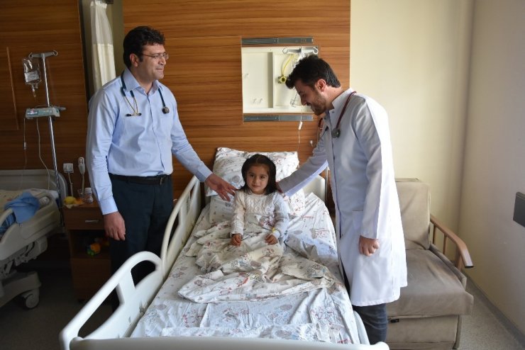 Minik Tuana Ağrılarından Kurtuldu