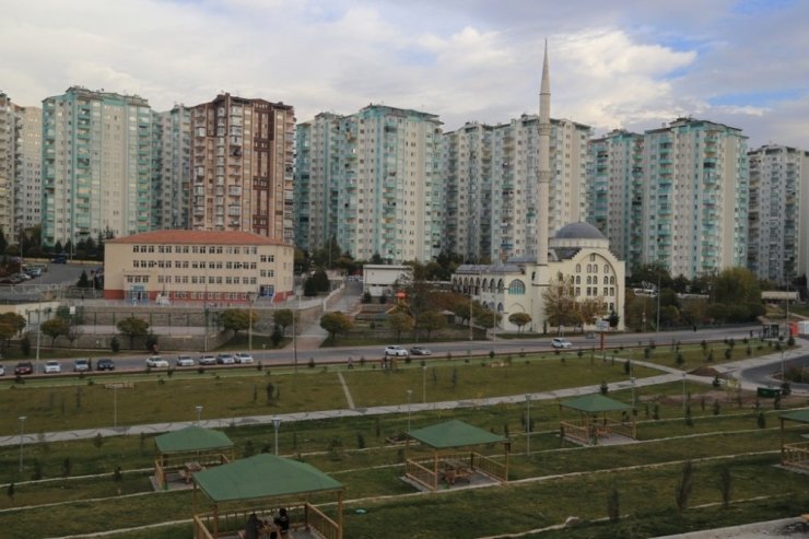 Melikgazi İlçesinde Parklardaki Kişi Başı Yeşil Alan 9.2 Metrekare