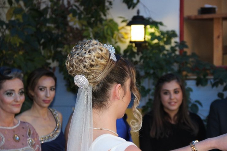 Saç Örgüsünün Patentini Aldı