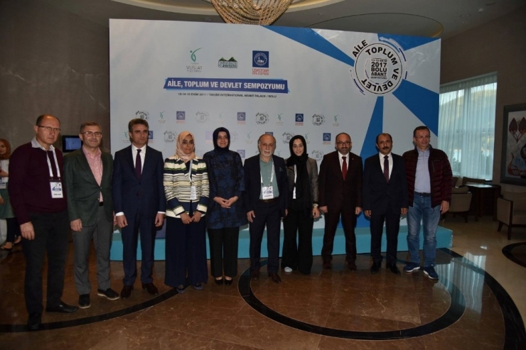 Başkan Üzülmez, Vuslat Platformu Programına Katıldı