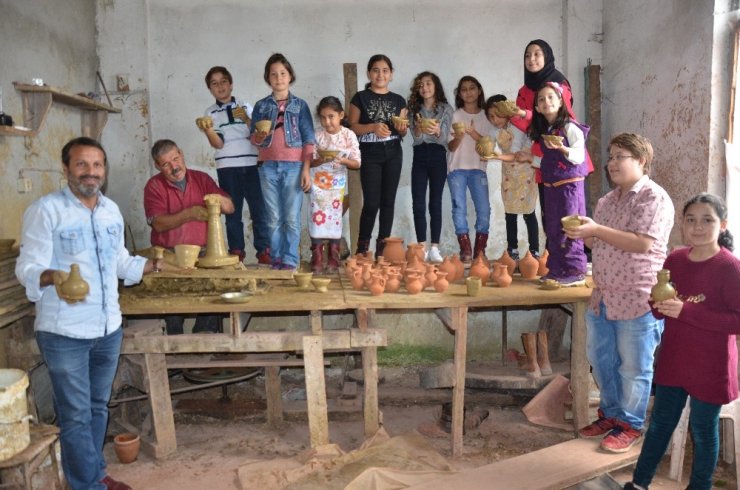 Minik Yazarlar Son Ustanın Yanında