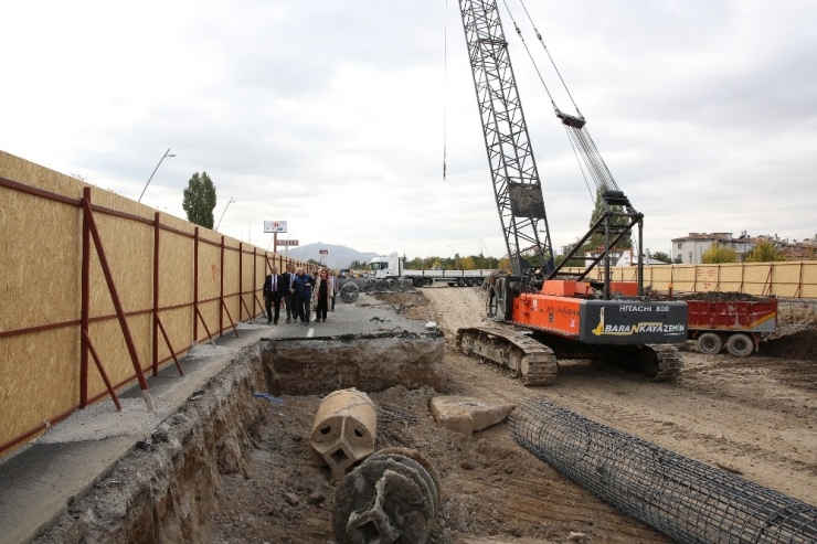 Başkan Çelik Şantiyelerde İncelemelerde Bulundu