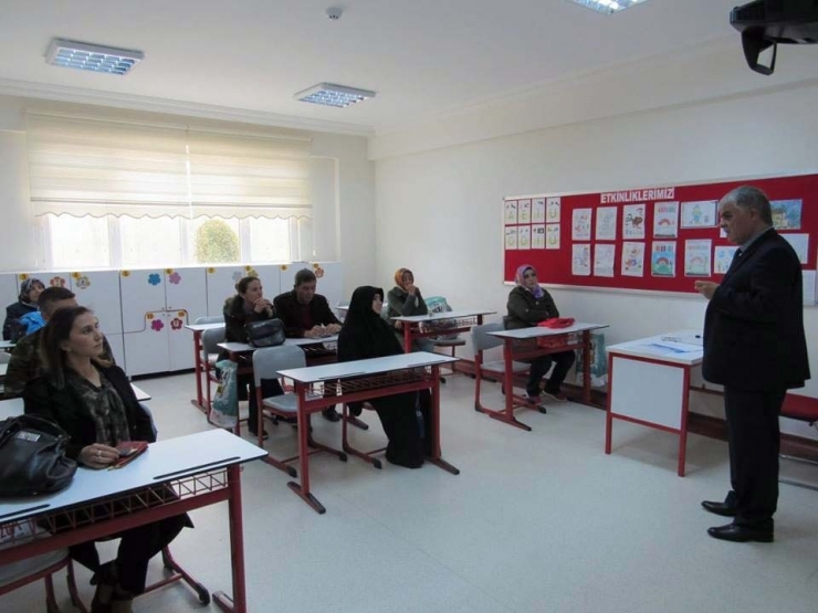 Çözüm Koleji’nde Veli Toplantısı Yapıldı