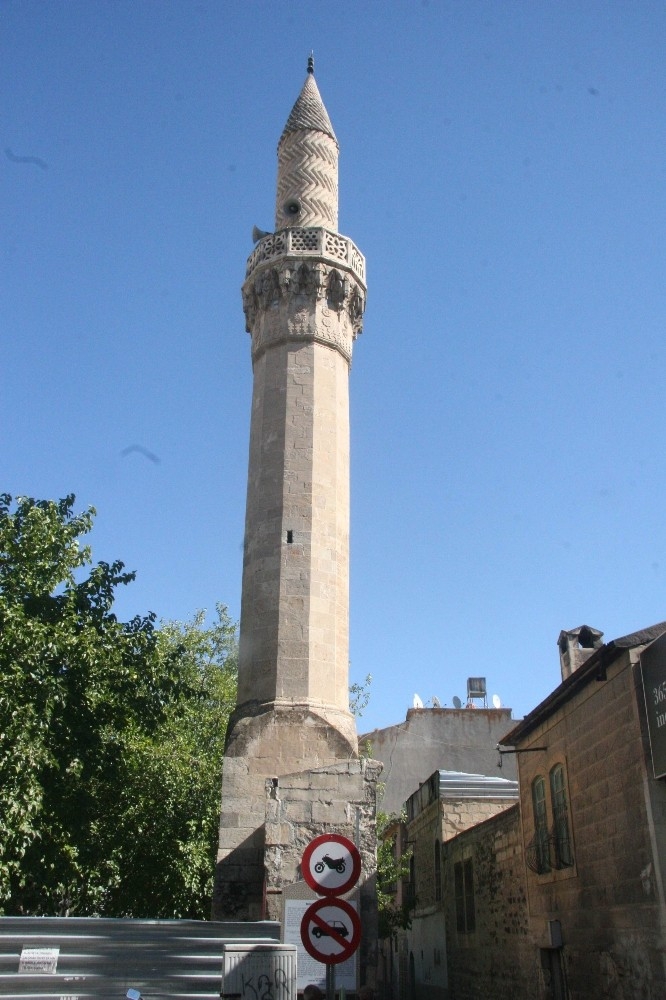 Öksüz Minare ’Öksüz’ Kalmayacak