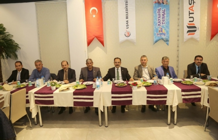 Başkan Cahan: "El Ele Verdiğimiz Zaman Muhtarlarımızla Üstesinden Gelemeyeceğimiz Bir Şey Yok”