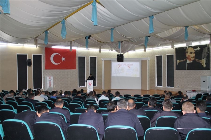 Aile Eğitim Programları Devam Ediyor