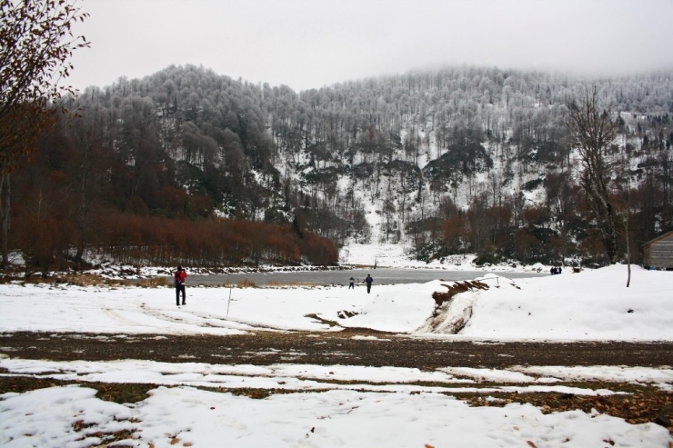 Akyazı’nın Yaylaları Doğa Yürüyüşleriyle Şenleniyor