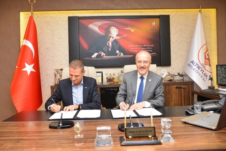 Altıeylül’de Çocuklar İçin Müzik Kursu