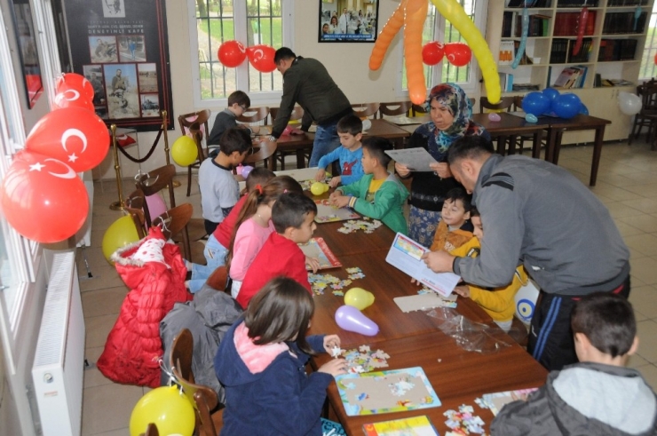 Büyüdüğü Sokakların Yeni Üyelerini Unutmadı