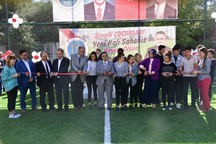 Bilecik’teki 8’inci Sentetik Saha Öğrencilerinin Hizmetine Sunuldu