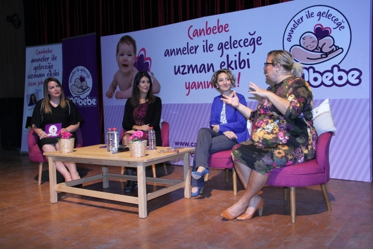 Bebek Ve Anne Arasındaki Ten Teması Anne Sütünü Arttırıyor