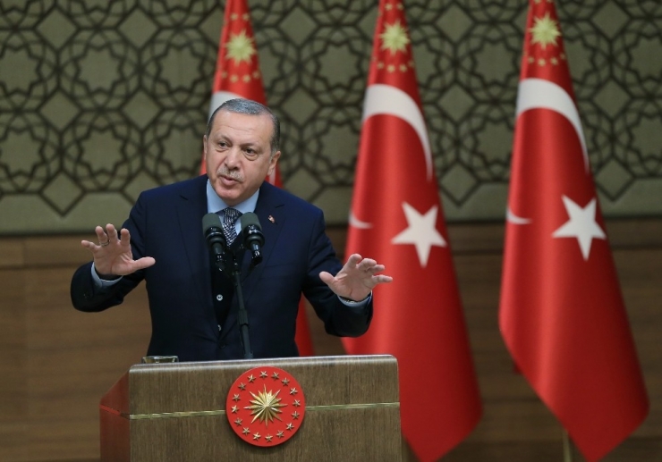 Cumhurbaşkanı Erdoğan: “Söyleye Söyleye Girilmez, Bir Gece Ansızın Girilir”