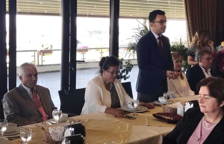 Yüksekokulu Personelleri Emeklilik Yemeğinde Bir Araya Geldi