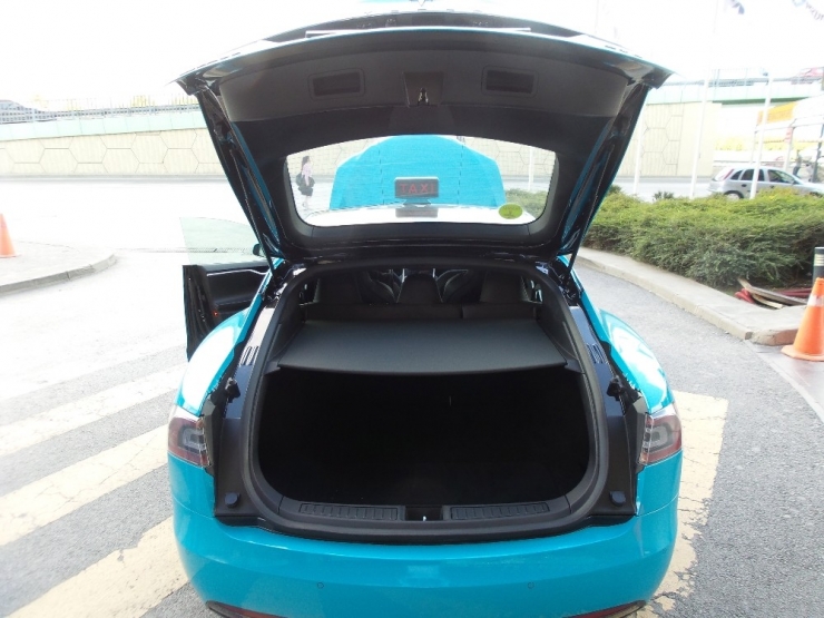 İstanbullular ’Turkuaz Taksi’ye Yoğun İlgi Gösteriyor