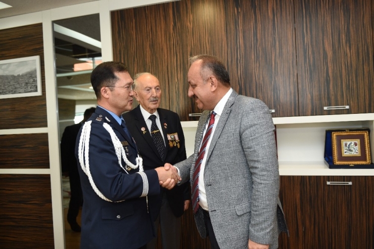 Güney Kore Cumhuriyeti Hava Ataşesi Park, Başkan Babaş’ı Ziyaret Etti