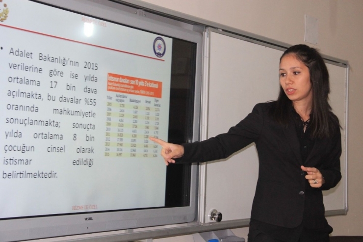 Hakkari’de Çocuk İstismarı Konferans Düzenlendi