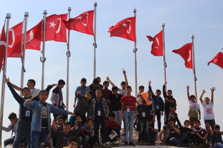 Ağrılı Öğrencilerden Büyükşehir Belediyesi’ne Kardeşlik Teşekkürü