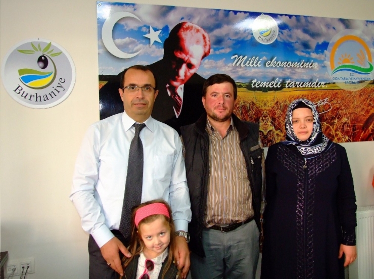 Kadın Çiftçi Devlet Desteğiyle İş Sahibi Oldu