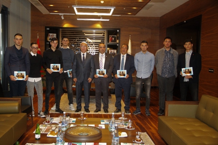 Başkan Hiçyılmaz, Hollanda Kayserililer Vakfı Heyetini Konuk Etti