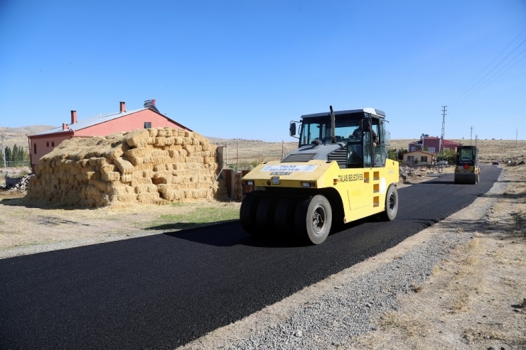 Kırsal Mahallelere Asfalt Atağı