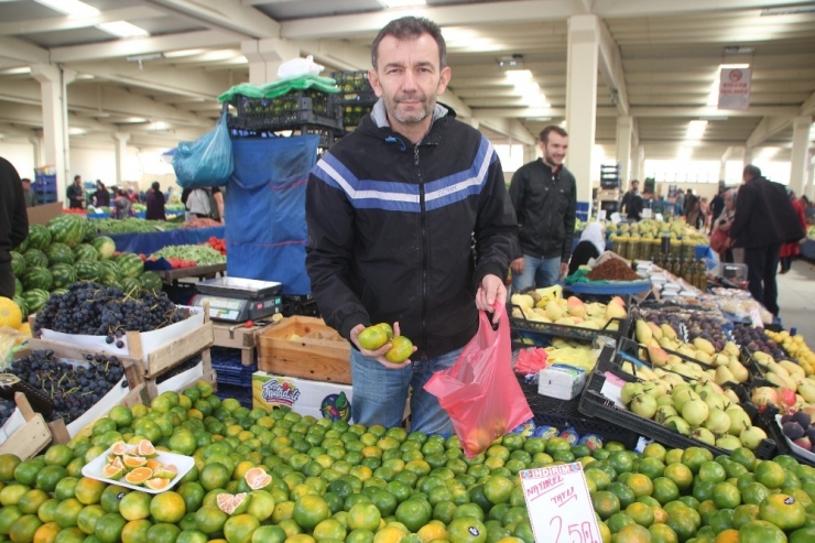 Vitamin Deposu Kış Meyveleri Tezgahlarda Yerini Aldı