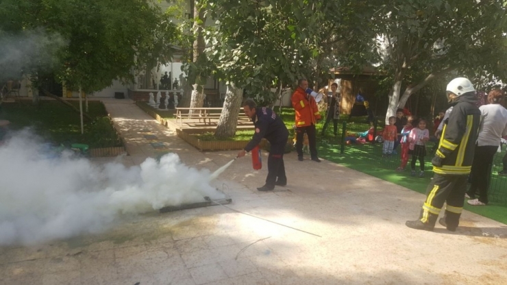 Kreşte Yangın Tatbikatı