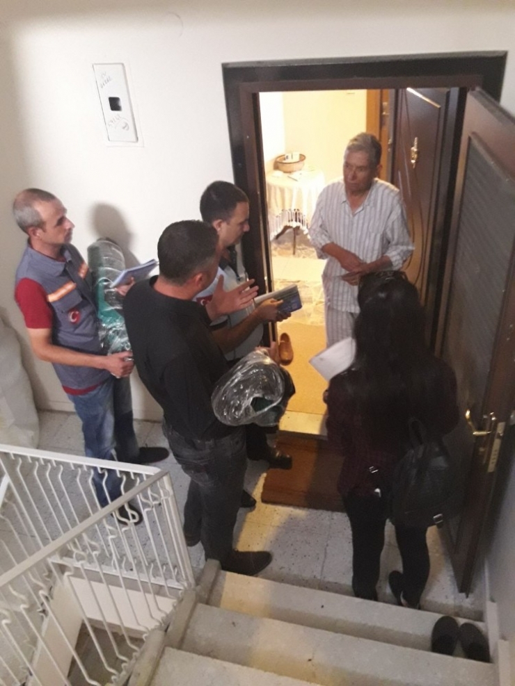 Tarsus Belediyesi’nden Poşetle Çöp Toplama Uygulaması