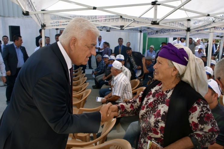 Büyükşehir’in Kırsal Kalkınmaya Desteler Sürüyor