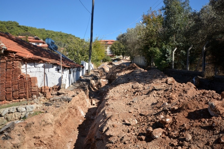 Yazılıtaş Mevkiine Yeni İçme Suyu Hattı