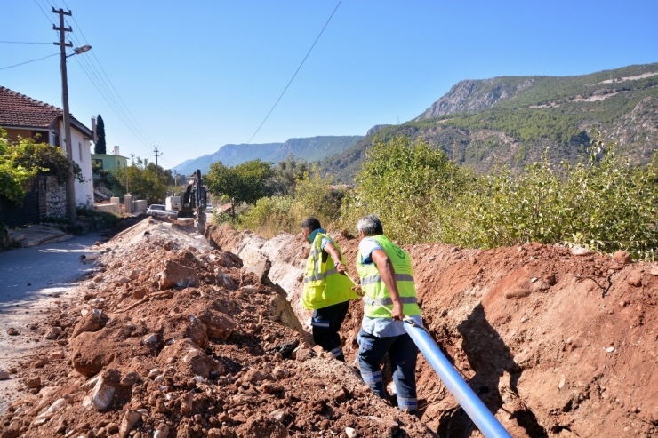 Yazılıtaş Mevkiine Yeni İçme Suyu Hattı