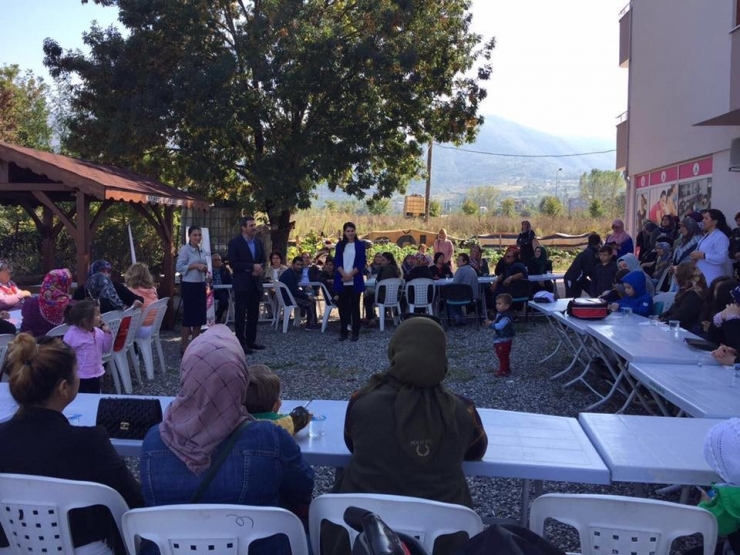 Kartepe Kadınlar Kulübü’nden Aşure Etkinliği