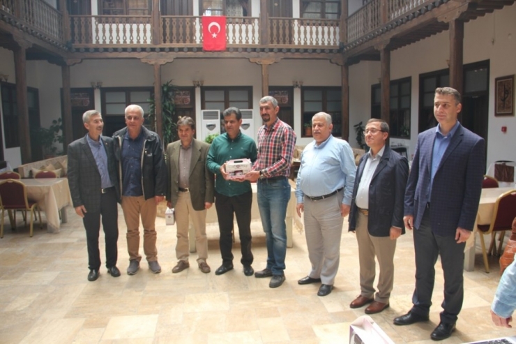 Tüba Üyeleri Arapgir’de İncelemelerde Bulundu