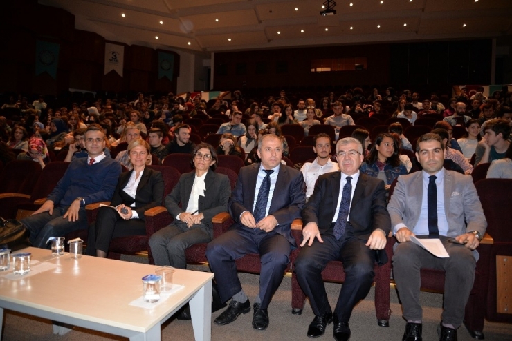 Prof. Arı: “Barzani Oynadığı Kumarı Kaybetti”