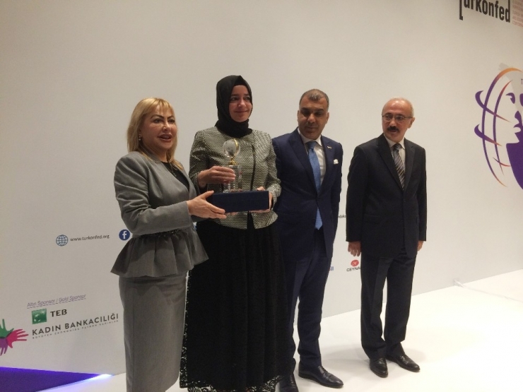 Aile Ve Sosyal Politikalar Bakanı Kaya: “Kadınların Tecrübelerinden Faydalanmamak Bizim İçin Milli Bir Kayıptır”