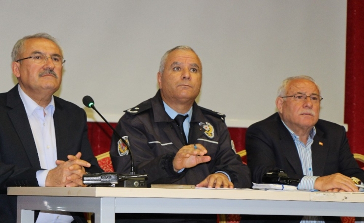 Öğrenci Velilerinin Yarısı Servis Güvenliğinden Endişe Duyuyor