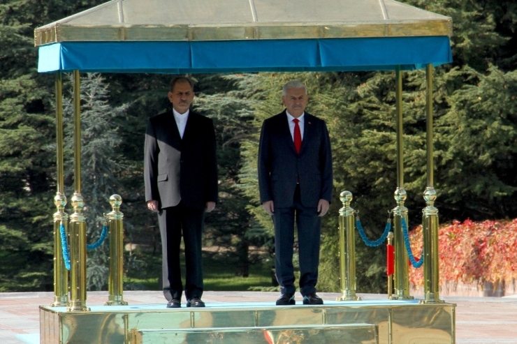 Başbakan Yıldırım, İran Cumhurbaşkanı Birinci Yardımcısı Cihangiri’yi Resmi Törenle Karşıladı