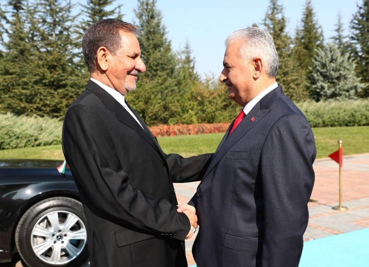 Başbakan Yıldırım, İran Cumhurbaşkanı Birinci Yardımcısı Cihangiri’yi Resmi Törenle Karşıladı