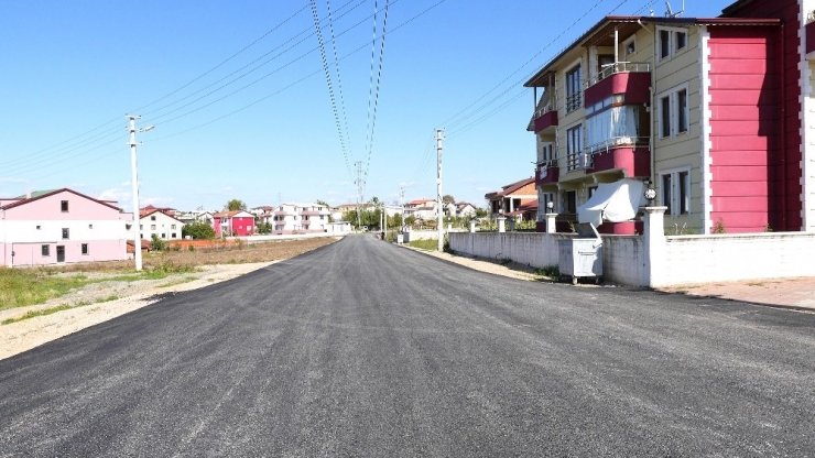 Başiskele Belediyesi Yol Yapım Çalışmalarını Sürdürüyor